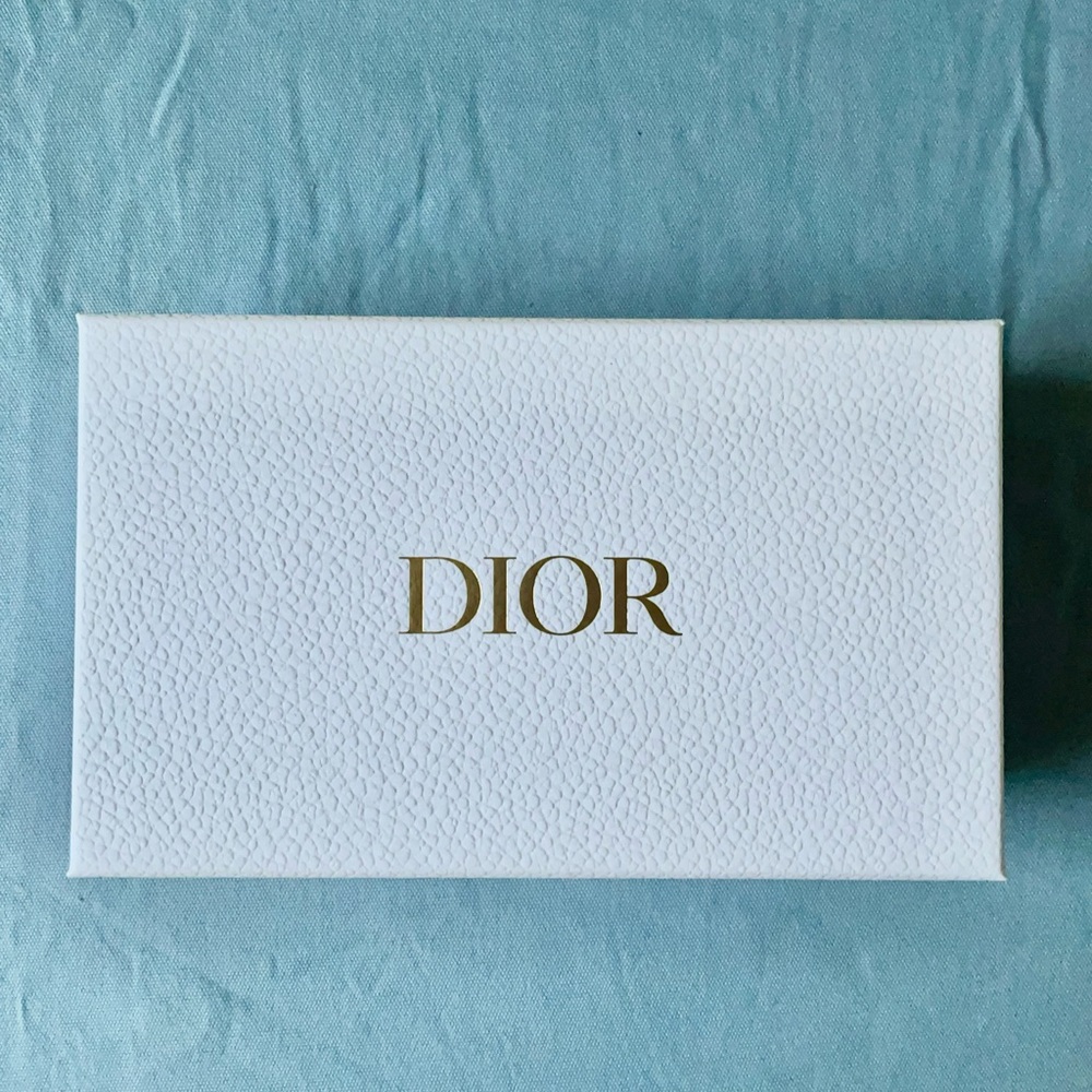 🔥🔥 DIOR XL wallet WITH BOX|DUST BAG|RIBBON - Picture 10 of 13